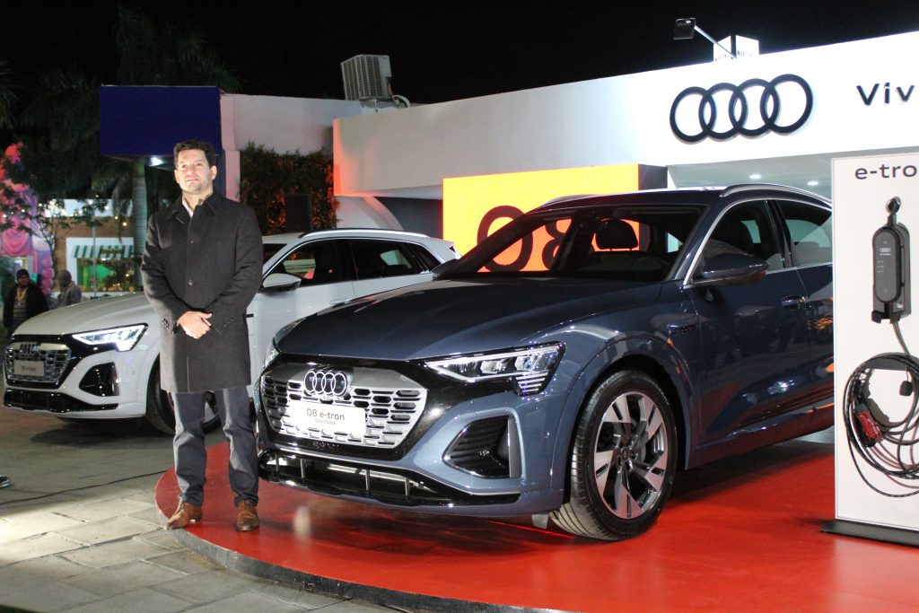 Audi Q8 e-tron permite con una sola carga recorrer hasta 576 km