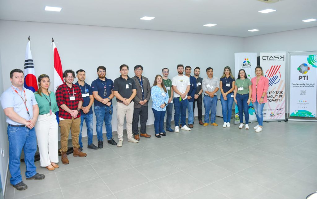 Jóvenes paraguayos se preparan para la revolución eléctrica en Corea del Sur