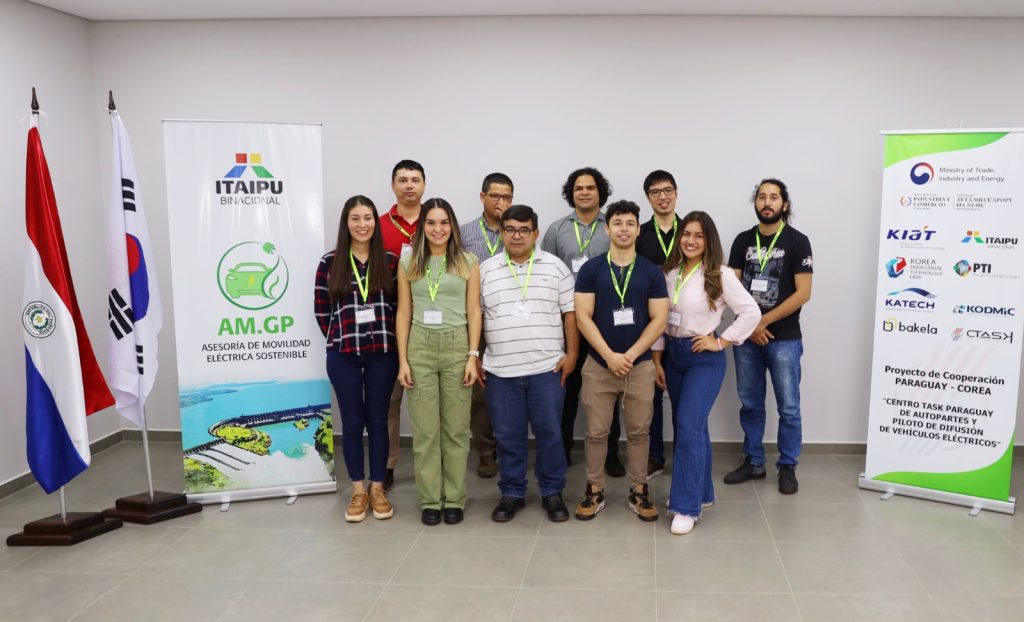 Técnicos paraguayos listos para viajar a Corea del Sur por la movilidad eléctrica