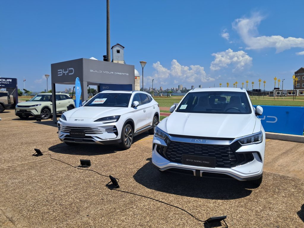 Autos eléctricos con créditos preferenciales en la Expo Cadam Encarnación
