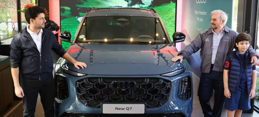 Audi renueva su insignia SUV con tecnología híbrida y más sofisticación